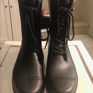 rubber boots by Chooka